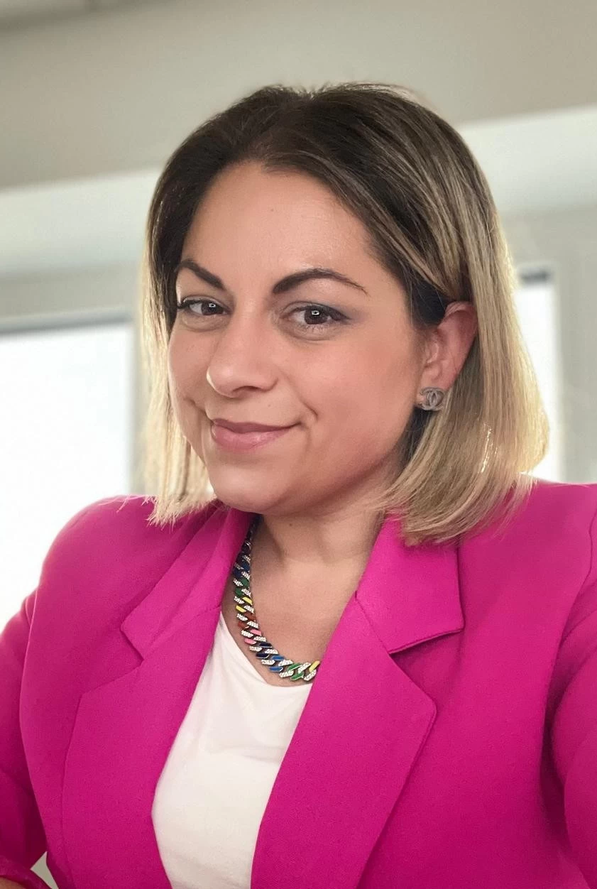 Zeynep Coezer
